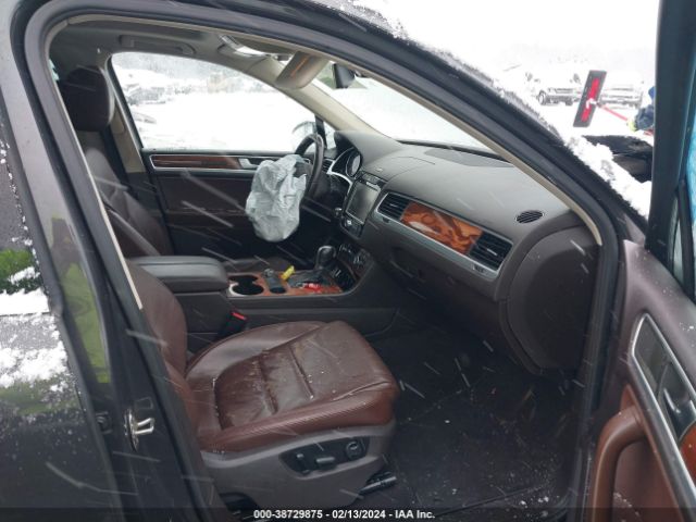 Photo 4 VIN: WVGFF9BP1BD002872 - VOLKSWAGEN TOUAREG 