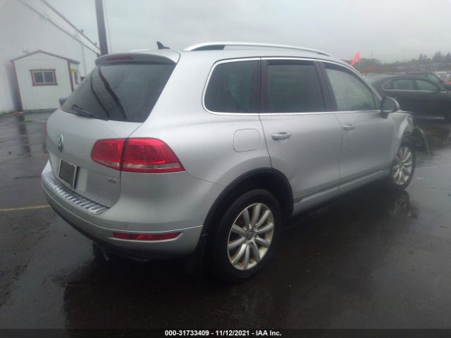 Photo 3 VIN: WVGFF9BP1CD004686 - VOLKSWAGEN TOUAREG 