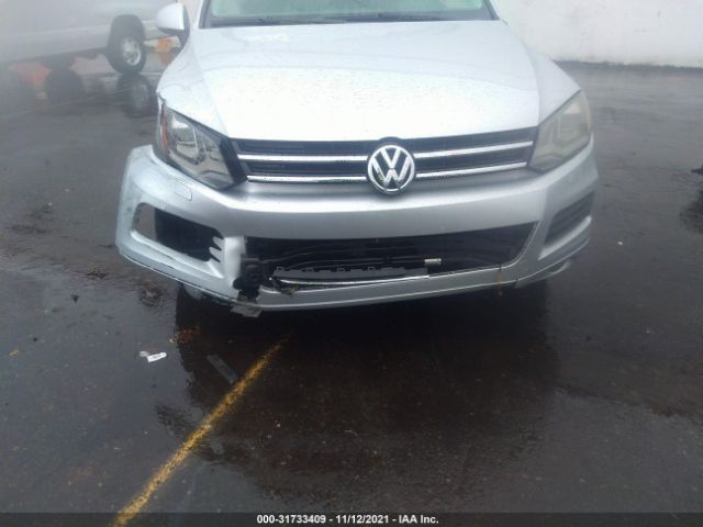 Photo 5 VIN: WVGFF9BP1CD004686 - VOLKSWAGEN TOUAREG 