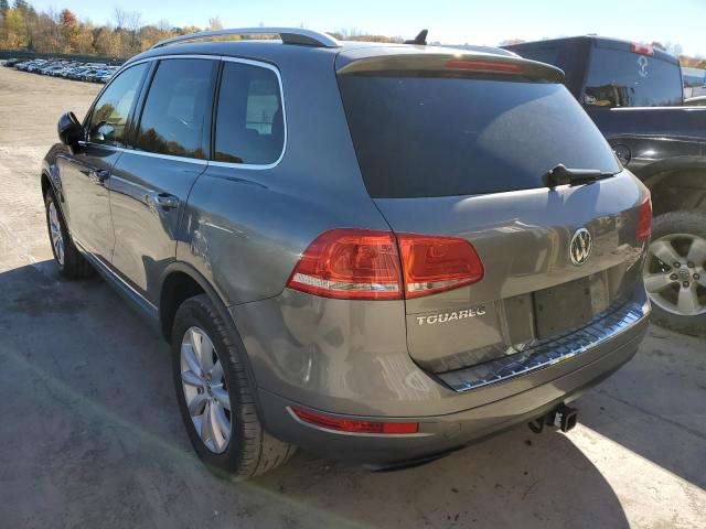 Photo 2 VIN: WVGFF9BP2BD001374 - VOLKSWAGEN TOUAREG V6 