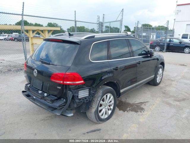 Photo 3 VIN: WVGFF9BP2BD006249 - VOLKSWAGEN TOUAREG 