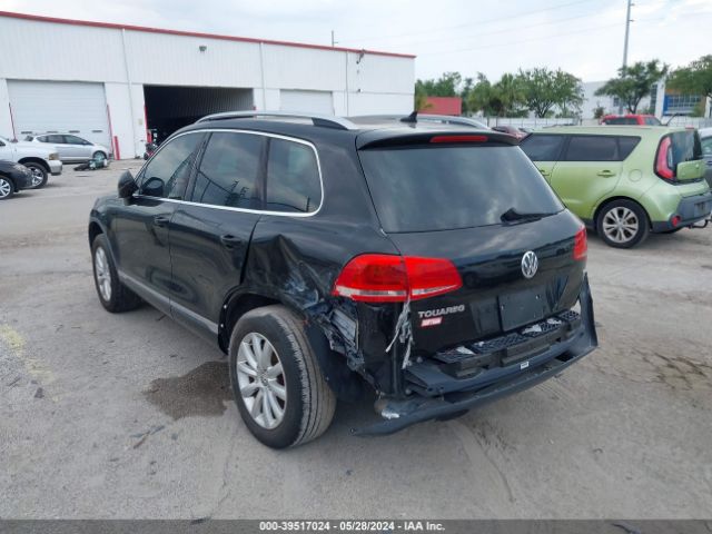 Photo 5 VIN: WVGFF9BP2BD006249 - VOLKSWAGEN TOUAREG 