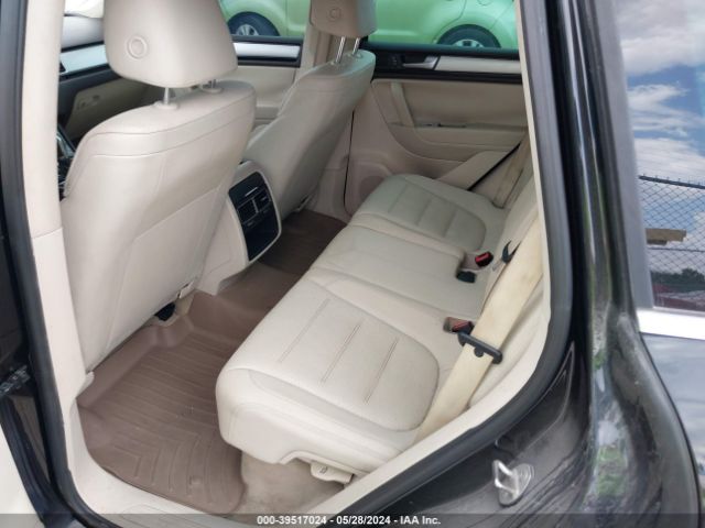 Photo 7 VIN: WVGFF9BP2BD006249 - VOLKSWAGEN TOUAREG 