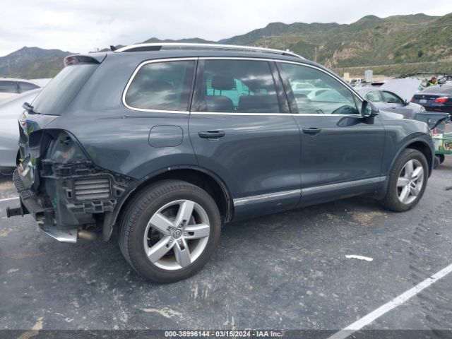 Photo 3 VIN: WVGFF9BP2BD007076 - VOLKSWAGEN TOUAREG 