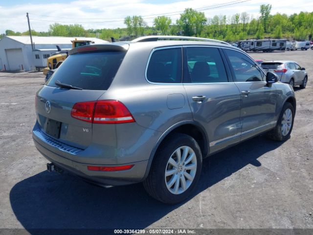 Photo 3 VIN: WVGFF9BP3BD000735 - VOLKSWAGEN TOUAREG 