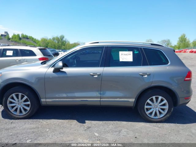 Photo 5 VIN: WVGFF9BP3BD000735 - VOLKSWAGEN TOUAREG 