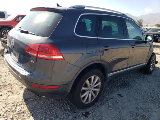 Photo 2 VIN: WVGFF9BP3BD003120 - VOLKSWAGEN TOUAREG 