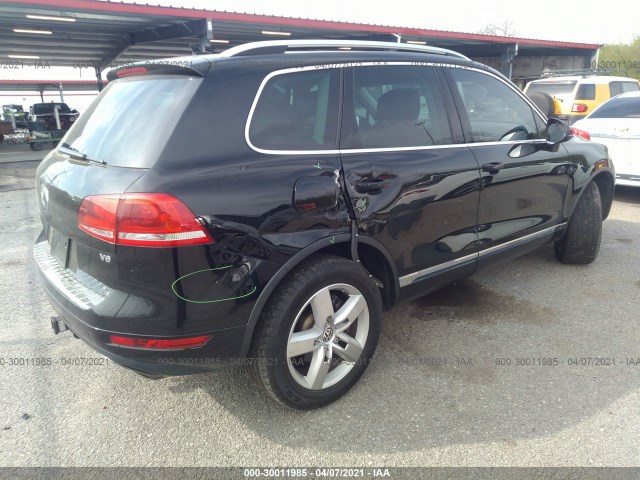 Photo 3 VIN: WVGFF9BP3BD003957 - VOLKSWAGEN TOUAREG 