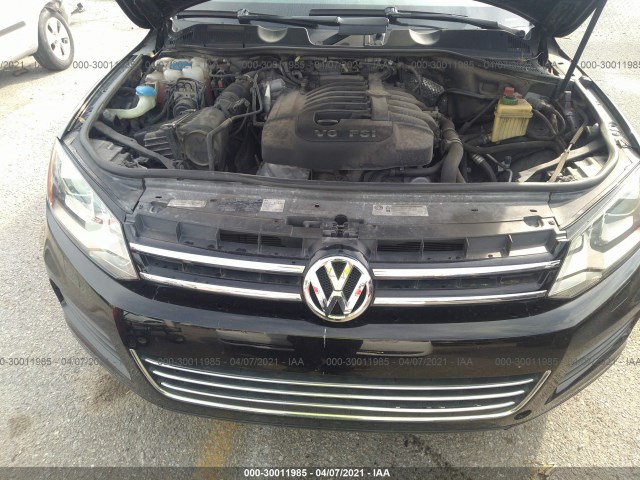 Photo 9 VIN: WVGFF9BP3BD003957 - VOLKSWAGEN TOUAREG 