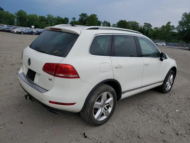 Photo 2 VIN: WVGFF9BP3BD006521 - VOLKSWAGEN TOUAREG V6 