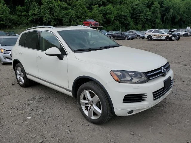 Photo 3 VIN: WVGFF9BP3BD006521 - VOLKSWAGEN TOUAREG V6 