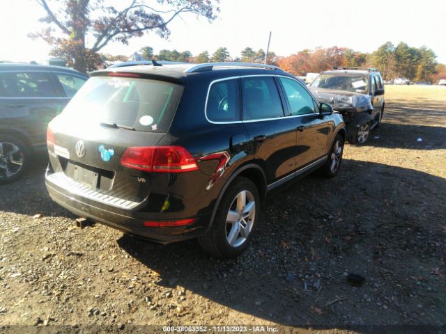 Photo 3 VIN: WVGFF9BP4CD001202 - VOLKSWAGEN TOUAREG 