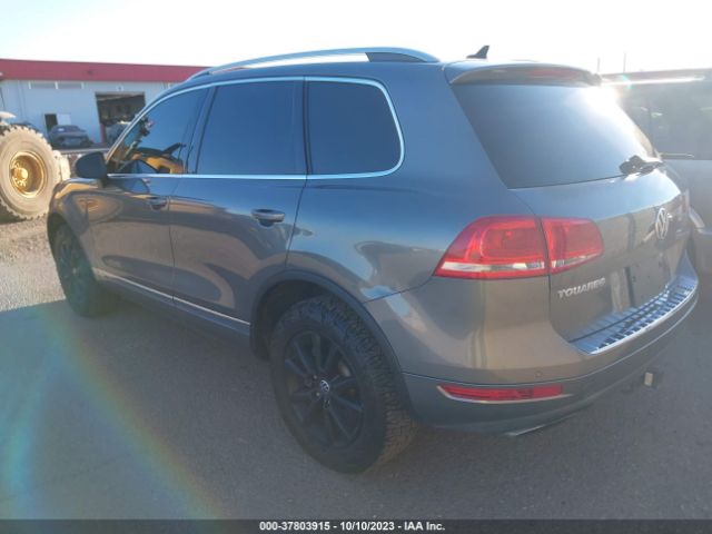 Photo 2 VIN: WVGFF9BP4CD003662 - VOLKSWAGEN TOUAREG 