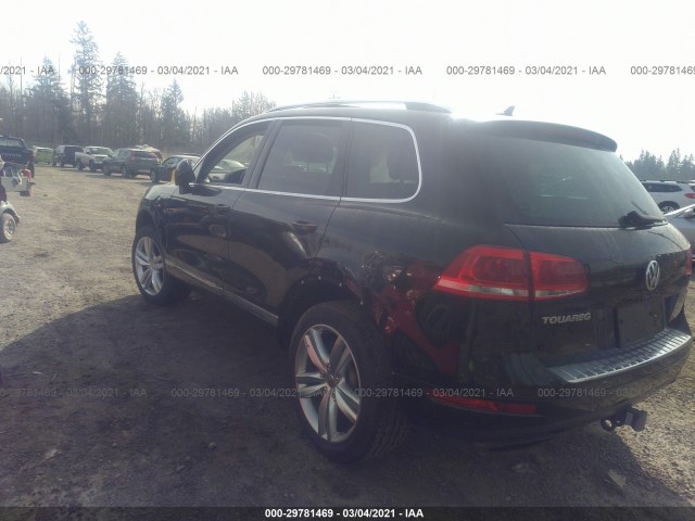 Photo 2 VIN: WVGFF9BP6BD005315 - VOLKSWAGEN TOUAREG 