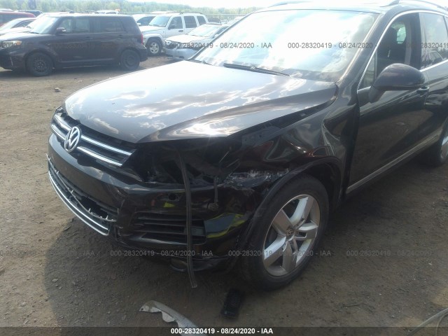 Photo 5 VIN: WVGFF9BP6CD002089 - VOLKSWAGEN TOUAREG 