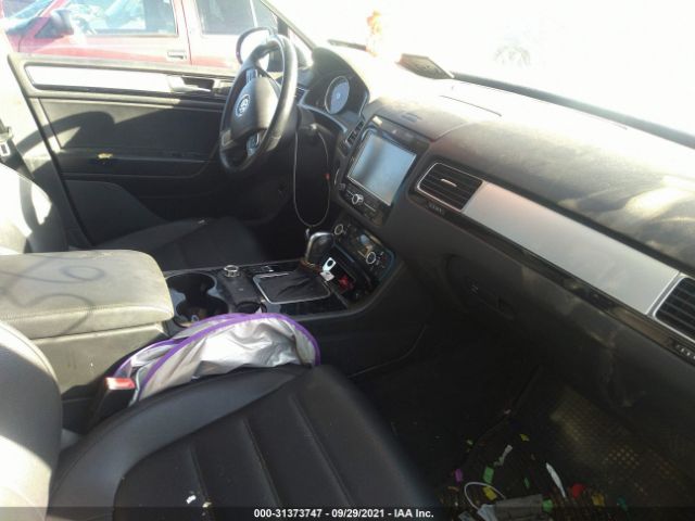 Photo 4 VIN: WVGFF9BP7BD000804 - VOLKSWAGEN TOUAREG 