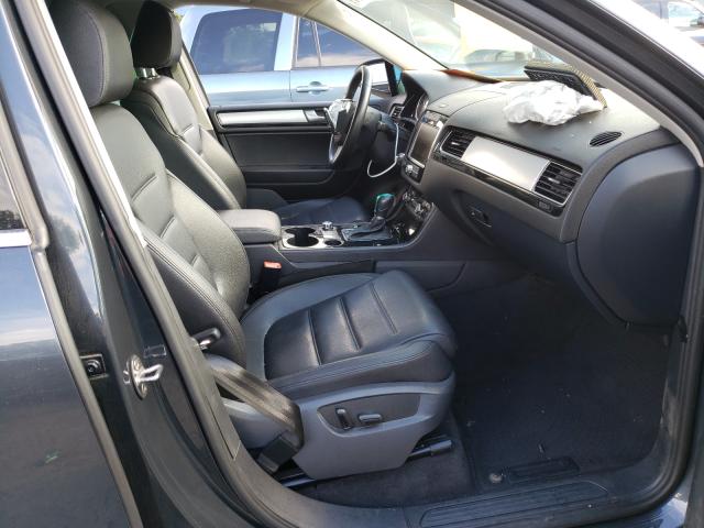 Photo 4 VIN: WVGFF9BP7BD007171 - VOLKSWAGEN TOUAREG V6 