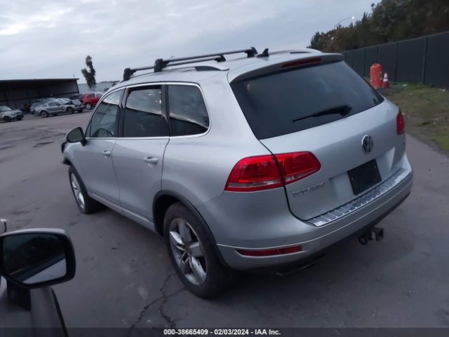 Photo 2 VIN: WVGFF9BP7CD000092 - VOLKSWAGEN TOUAREG 