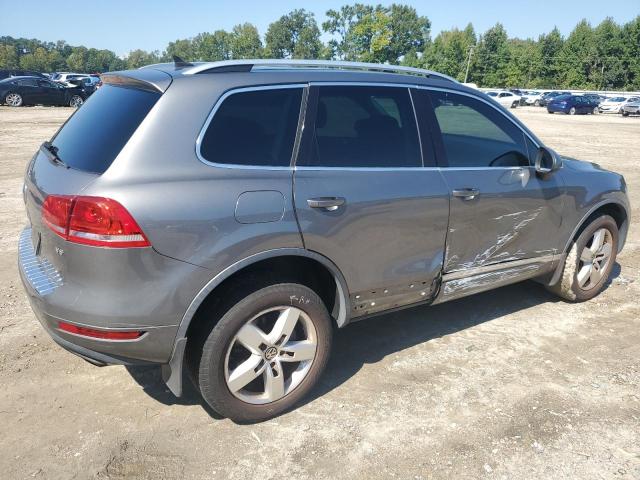 Photo 2 VIN: WVGFF9BP8BD005459 - VOLKSWAGEN TOUAREG V6 