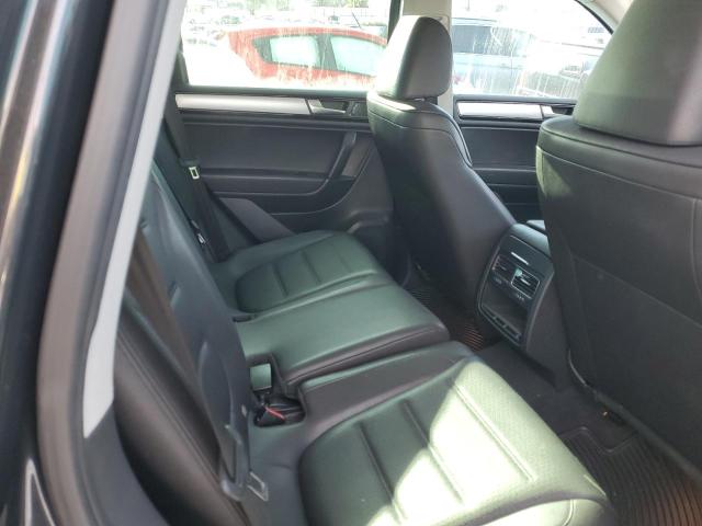 Photo 10 VIN: WVGFF9BP9BD007057 - VOLKSWAGEN TOUAREG 