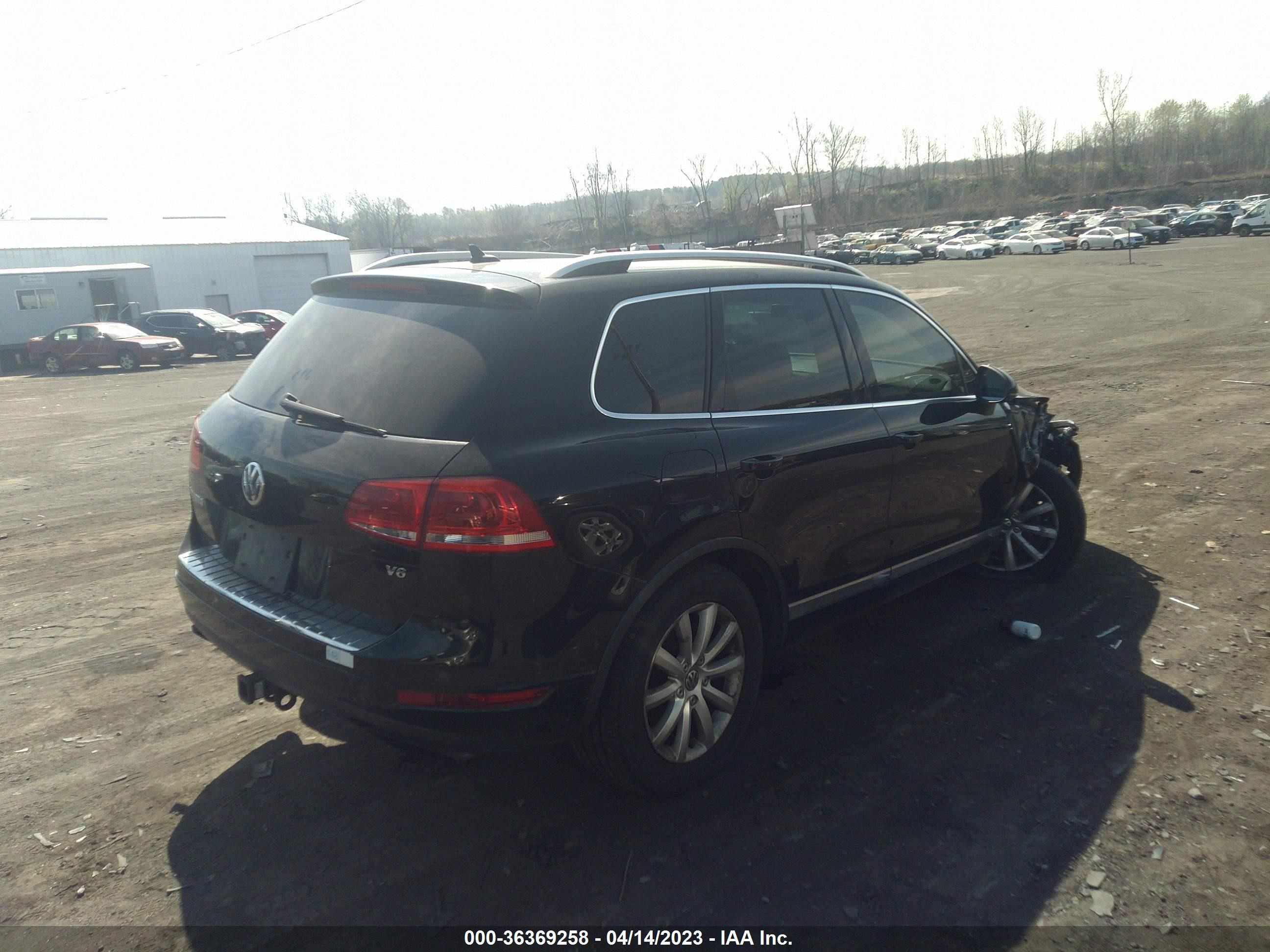 Photo 3 VIN: WVGFF9BP9CD001146 - VOLKSWAGEN TOUAREG 