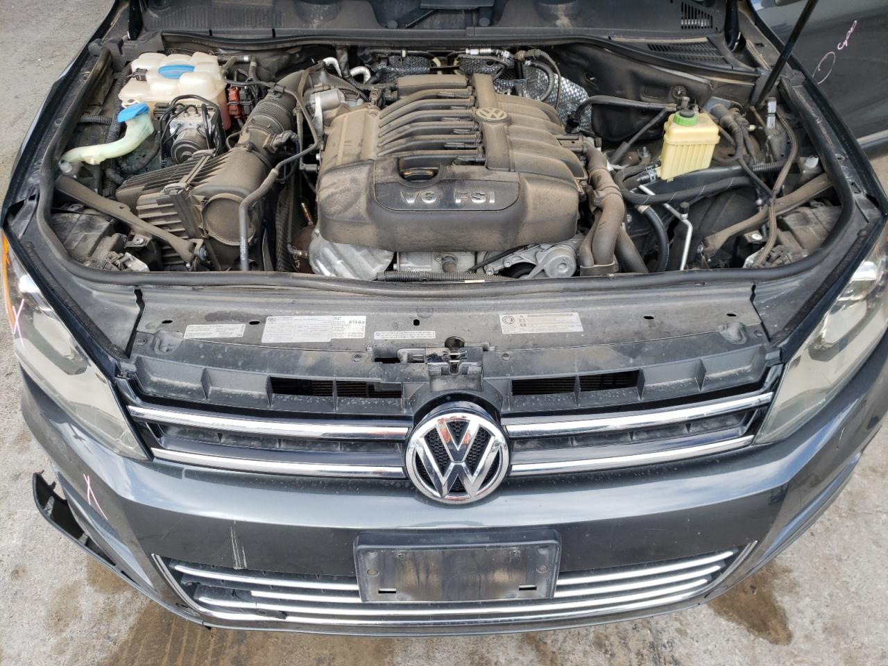 Photo 11 VIN: WVGFF9BP9CD002412 - VOLKSWAGEN TOUAREG 