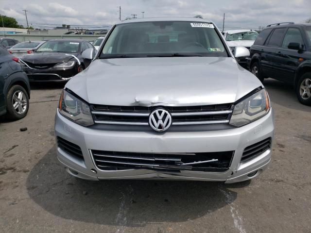 Photo 4 VIN: WVGFF9BP9CD002698 - VOLKSWAGEN TOUAREG V6 