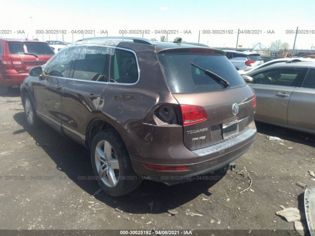 Photo 2 VIN: WVGFF9BPXCD002273 - VOLKSWAGEN TOUAREG 