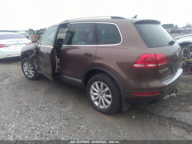 Photo 2 VIN: WVGFF9BPXCD002449 - VOLKSWAGEN TOUAREG 