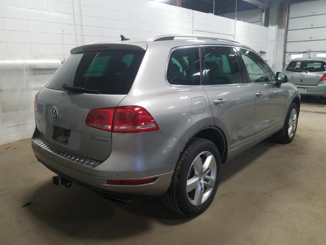 Photo 3 VIN: WVGFG9BP1BD002027 - VOLKSWAGEN TOUAREG 