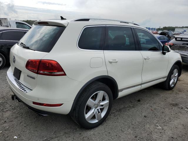 Photo 2 VIN: WVGFG9BP2BD005504 - VOLKSWAGEN TOUAREG 