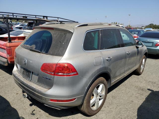 Photo 2 VIN: WVGFG9BP7BD002887 - VOLKSWAGEN TOUAREG 