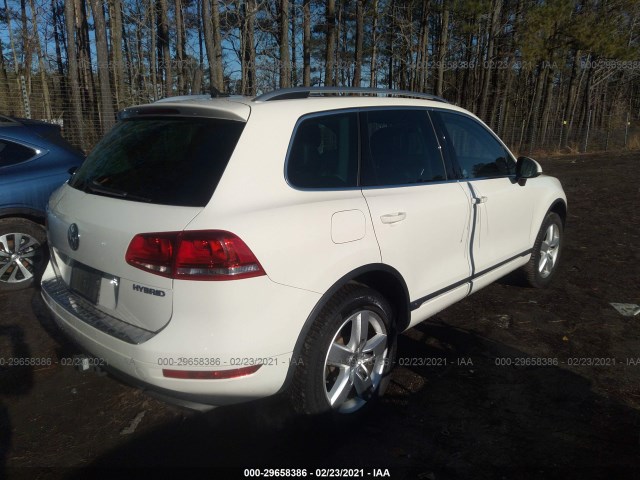 Photo 3 VIN: WVGFG9BP7BD005773 - VOLKSWAGEN TOUAREG 