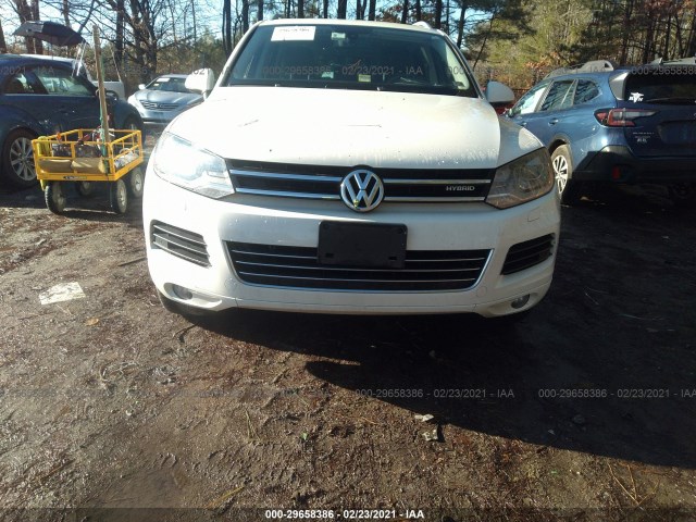 Photo 5 VIN: WVGFG9BP7BD005773 - VOLKSWAGEN TOUAREG 