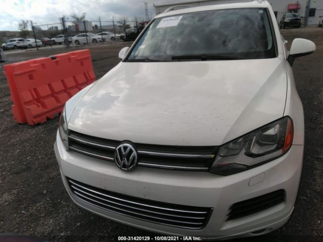 Photo 5 VIN: WVGFG9BP8CD003855 - VOLKSWAGEN TOUAREG 