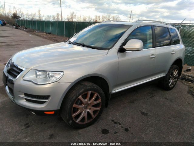 Photo 1 VIN: WVGFK7A90AD000712 - VOLKSWAGEN TOUAREG 