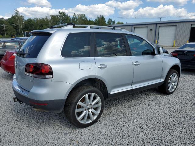 Photo 2 VIN: WVGFK7A91AD001173 - VOLKSWAGEN TOUAREG TD 