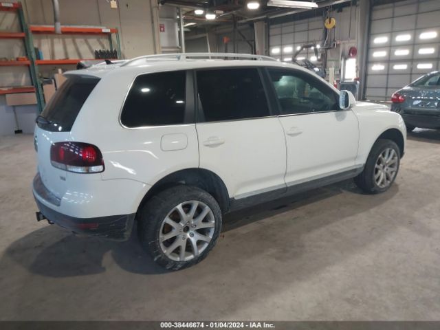 Photo 3 VIN: WVGFK7A93AD004026 - VOLKSWAGEN TOUAREG 