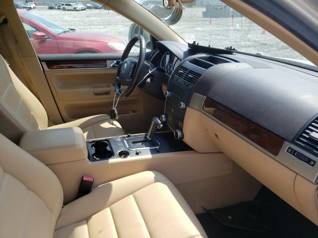 Photo 4 VIN: WVGFK7A94AD001555 - VOLKSWAGEN TOUAREG 