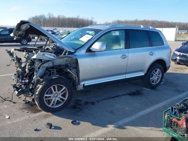 Photo 1 VIN: WVGFK7AS1AC000418 - VOLKSWAGEN TOUAREG 