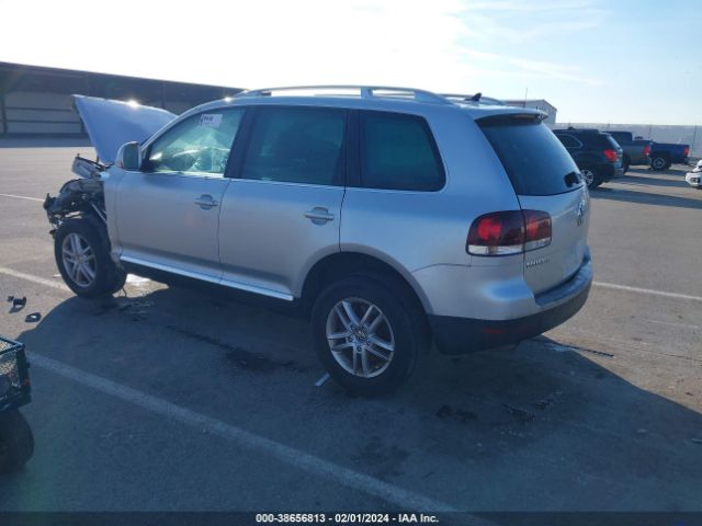 Photo 2 VIN: WVGFK7AS1AC000418 - VOLKSWAGEN TOUAREG 