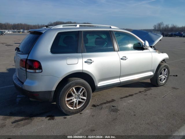 Photo 3 VIN: WVGFK7AS1AC000418 - VOLKSWAGEN TOUAREG 