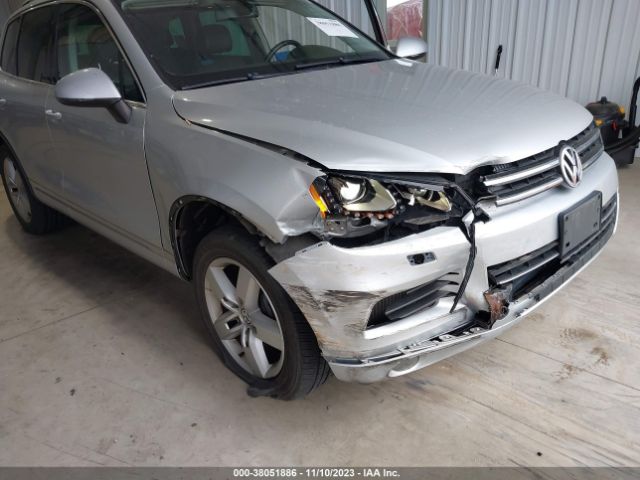 Photo 5 VIN: WVGFK9BP0BD001546 - VOLKSWAGEN TOUAREG 