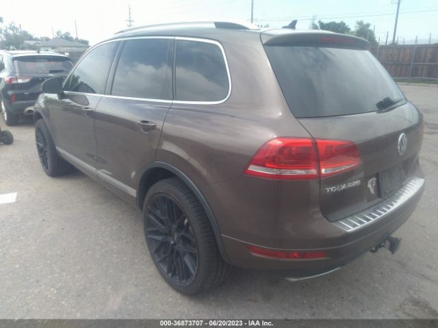 Photo 2 VIN: WVGFK9BP0BD004771 - VOLKSWAGEN TOUAREG 