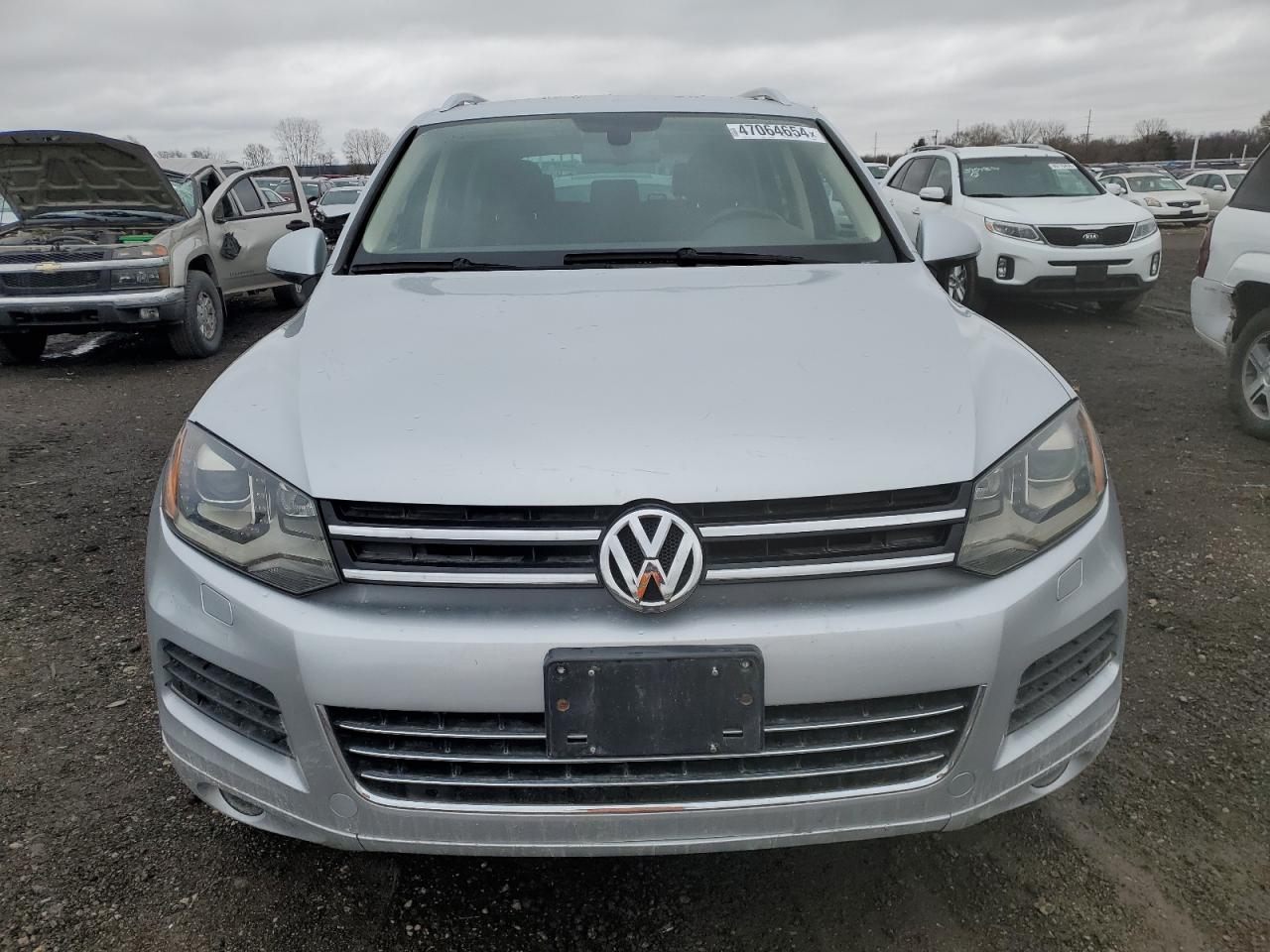 Photo 4 VIN: WVGFK9BP0CD002388 - VOLKSWAGEN TOUAREG 