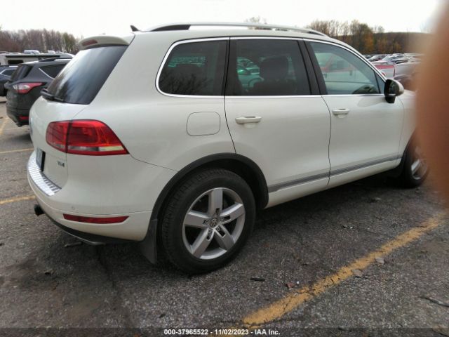 Photo 3 VIN: WVGFK9BP1CD000181 - VOLKSWAGEN TOUAREG 