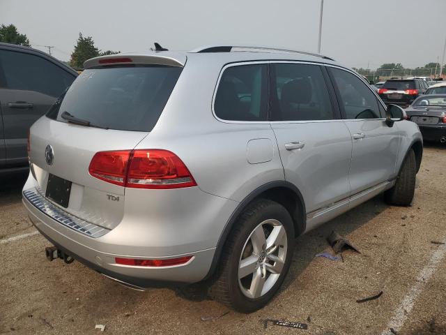 Photo 2 VIN: WVGFK9BP2BD003797 - VOLKSWAGEN TOUAREG 