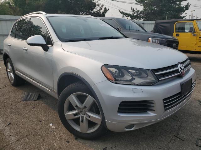 Photo 3 VIN: WVGFK9BP2BD003797 - VOLKSWAGEN TOUAREG 