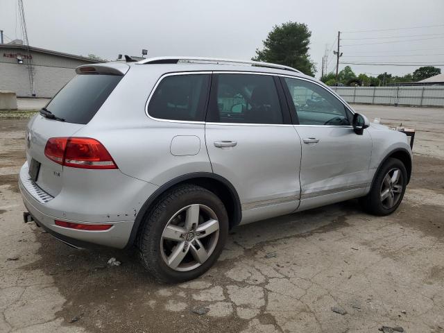 Photo 2 VIN: WVGFK9BP3BD006952 - VOLKSWAGEN TOUAREG 