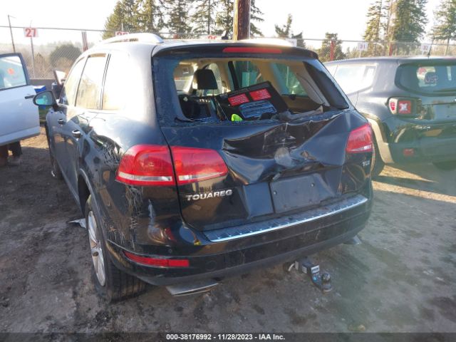 Photo 2 VIN: WVGFK9BP3CD002367 - VOLKSWAGEN TOUAREG 